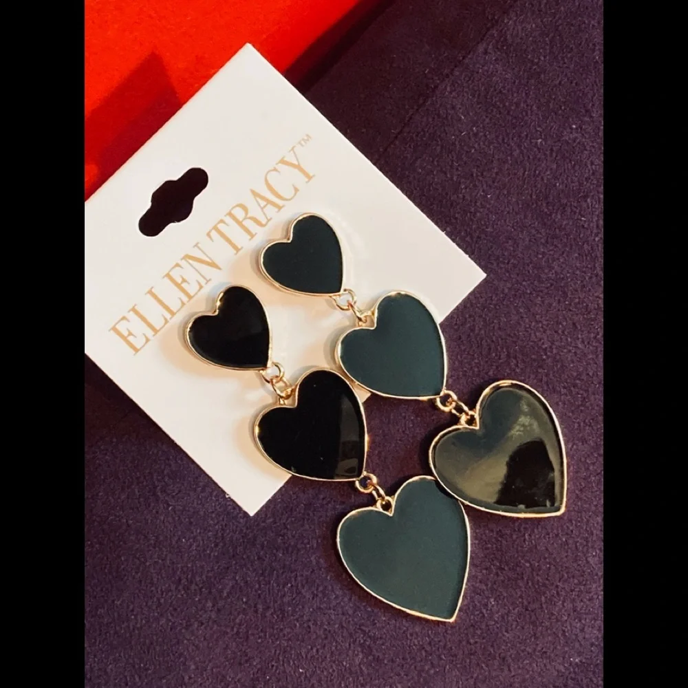 Ellen Tracy Triple Black Heart Drop Earrings NWOT